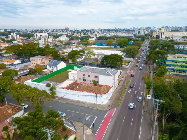 Loja à venda, no bairro Rebouças em Curitiba