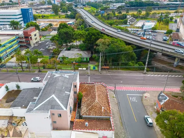 Loja à venda, no bairro Rebouças em Curitiba