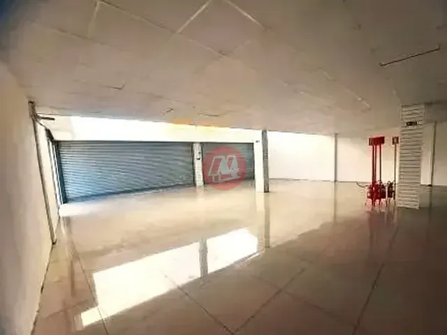 Loja para alugar, no bairro Glória em Porto Alegre