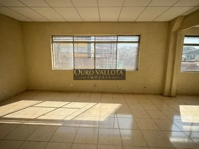 Loja com 250m², para alugar, no bairro Vila Bertioga em São Paulo
