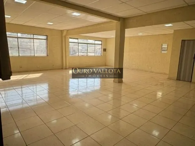 Loja com 250m², para alugar, no bairro Vila Bertioga em São Paulo