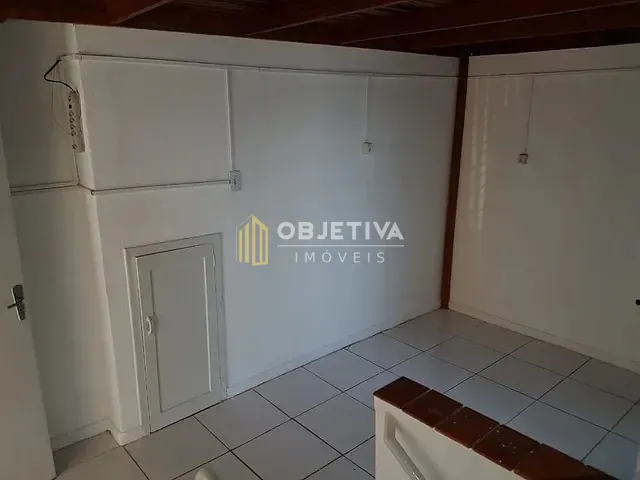 Loja à venda ou para alugar, no bairro Rio Branco em Porto Alegre