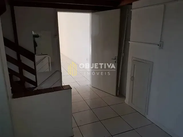 Loja à venda ou para alugar, no bairro Rio Branco em Porto Alegre