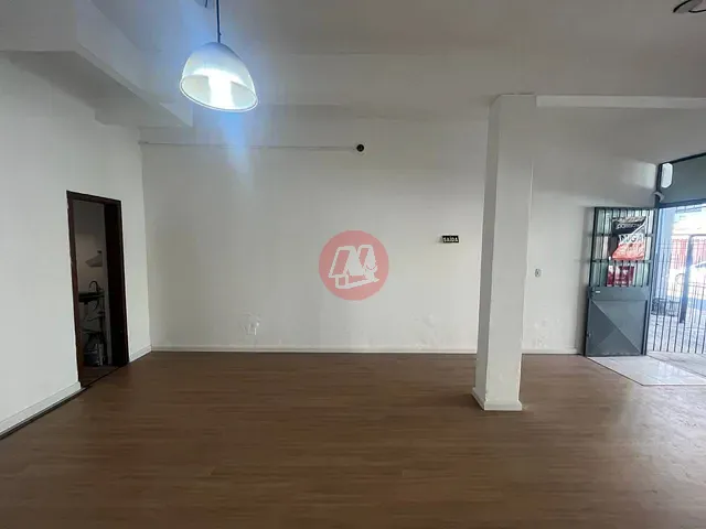 Loja com 52m², à venda ou para alugar, no bairro Centro Histórico em Porto Alegre
