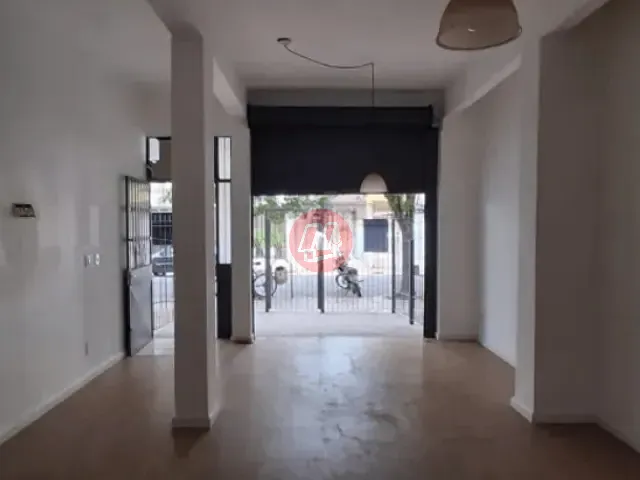 Loja com 52m², à venda ou para alugar, no bairro Centro Histórico em Porto Alegre
