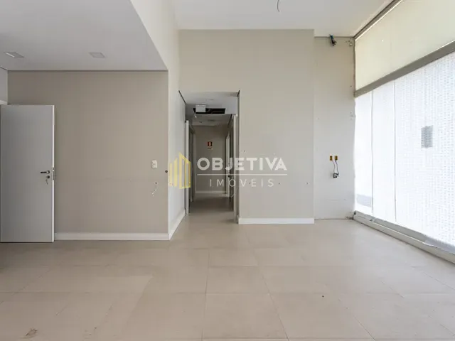 Loja para alugar, no bairro Azenha em Porto Alegre