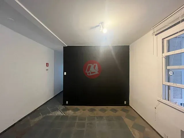 Loja com 120m², para alugar, no bairro Centro Histórico em Porto Alegre