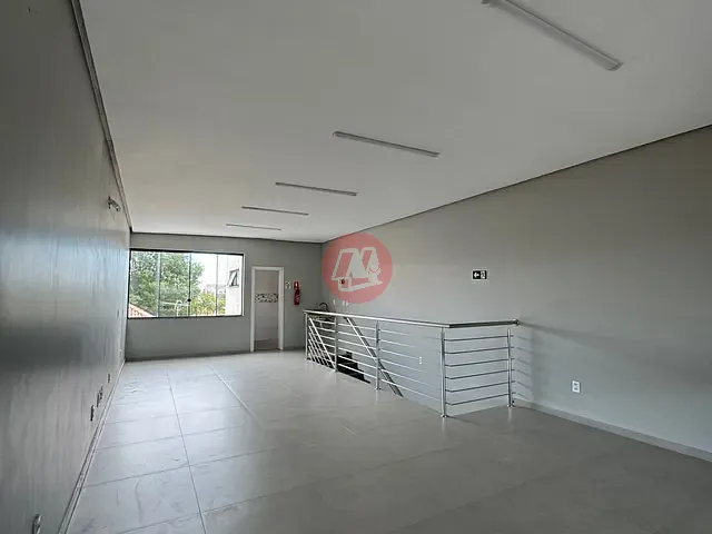 Loja com 100m², para alugar, no bairro São Sebastião em Porto Alegre