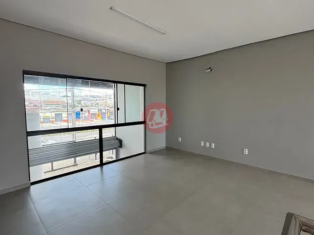 Loja com 100m², para alugar, no bairro São Sebastião em Porto Alegre