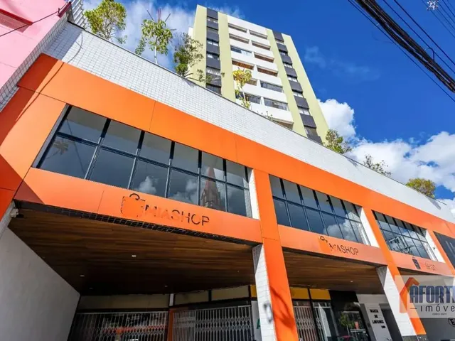 Loja à venda ou para alugar, no bairro Portão em Curitiba