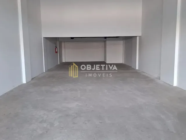 Loja com 200m², à venda ou para alugar, no bairro São Sebastião em Porto Alegre