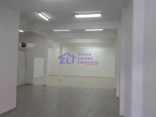Loja com 220m², para alugar, no bairro Vila Marieta em São Paulo
