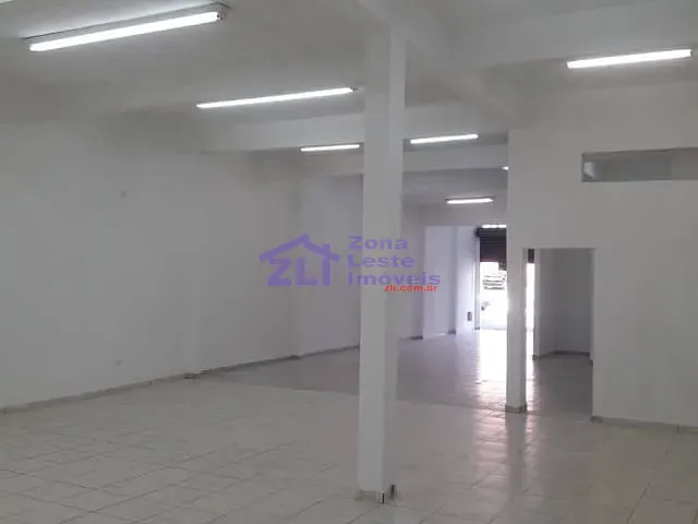 Loja com 220m², para alugar, no bairro Vila Marieta em São Paulo