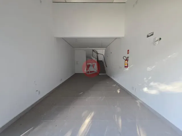 Loja com 72m², para alugar, no bairro Rio Branco em Porto Alegre