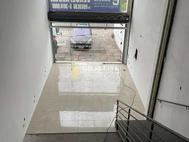 Loja para alugar, no bairro Petrópolis em Porto Alegre