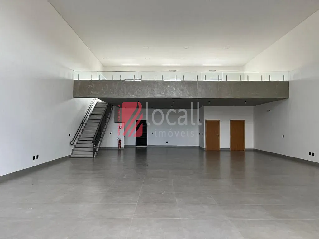 Loja / Salão / Ponto Comercial  para aluguel, 316m² — foto 2 de 13