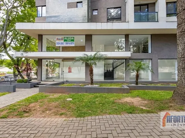 Loja para alugar, no bairro Bacacheri em Curitiba