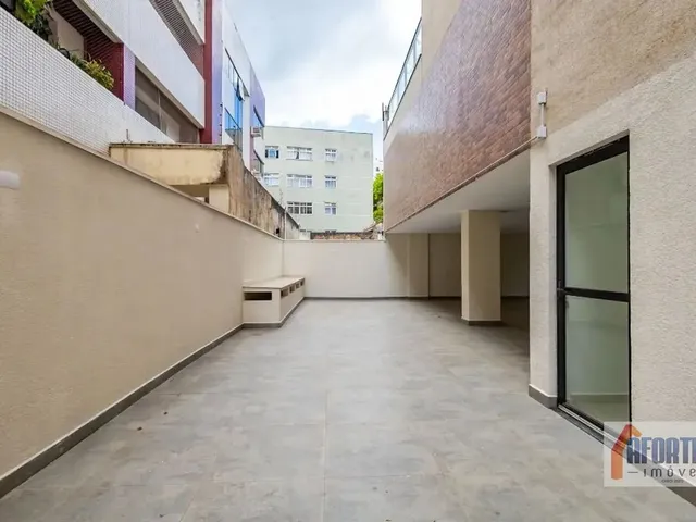 Loja para alugar, no bairro Bacacheri em Curitiba