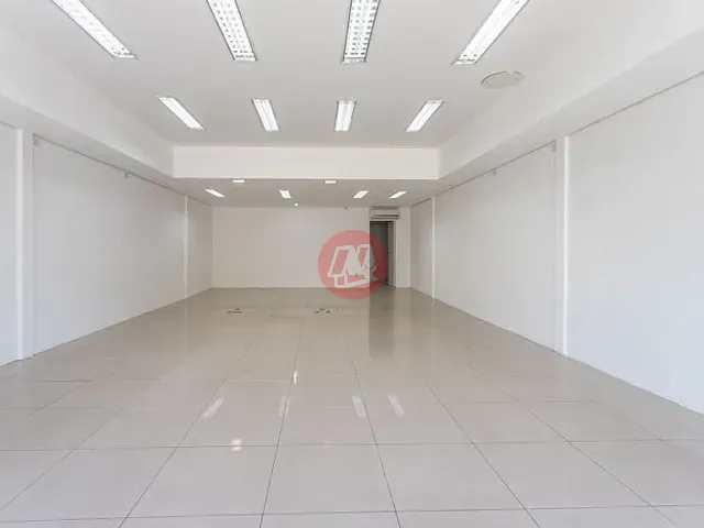 Loja com 156m², para alugar, no bairro Partenon em Porto Alegre