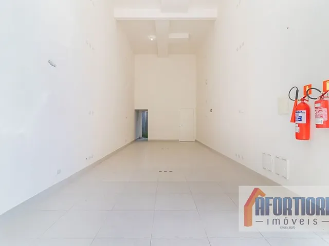 Loja para alugar, no bairro Portão em Curitiba