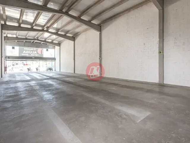 Loja com 303m², para alugar, no bairro Centro em Viamão
