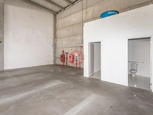 Loja com 303m², para alugar, no bairro Centro em Viamão