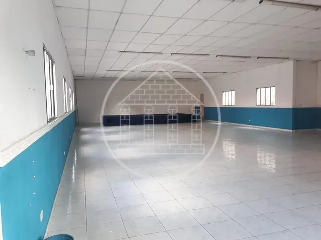 Loja com 500m², para alugar, no bairro Jardim Varginha em São Paulo