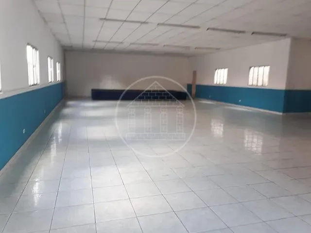 Loja com 500m², para alugar, no bairro Jardim Varginha em São Paulo
