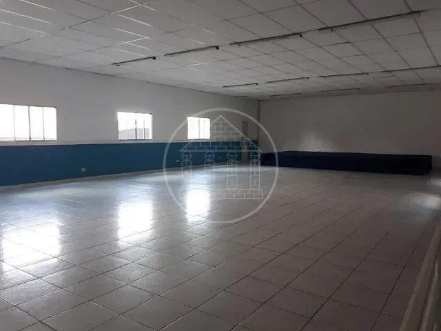 Loja com 500m², para alugar, no bairro Jardim Varginha em São Paulo