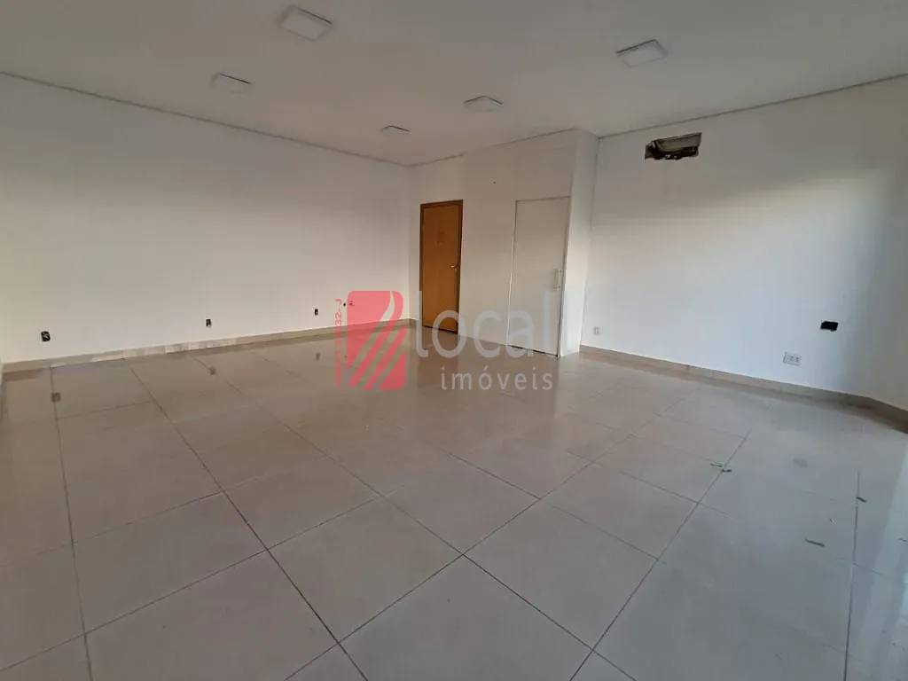 Loja / Salão / Ponto Comercial  para aluguel, 45m² — foto 4 de 6