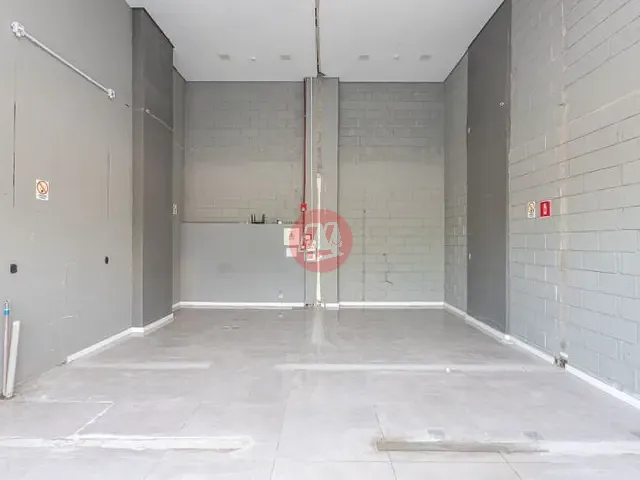 Loja com 40m², para alugar, no bairro Praia de Belas em Porto Alegre
