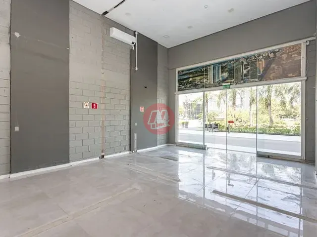 Loja com 40m², para alugar, no bairro Praia de Belas em Porto Alegre