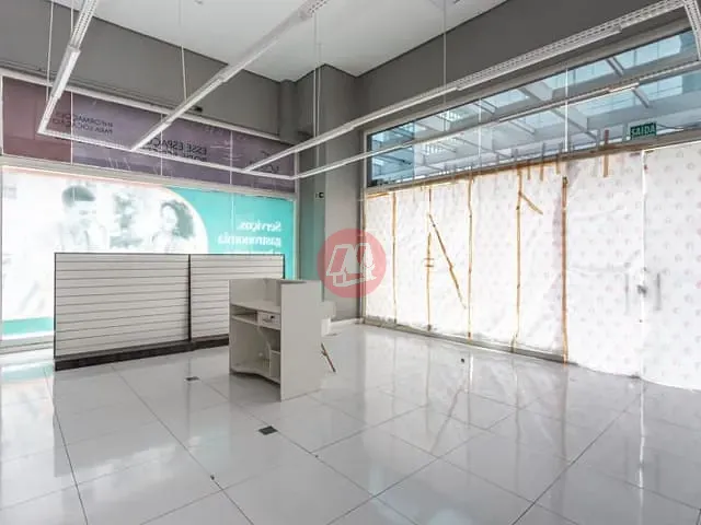 Loja com 45m², para alugar, no bairro Praia de Belas em Porto Alegre