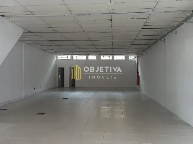 Sala com 200m², para alugar, no bairro São Geraldo em Porto Alegre