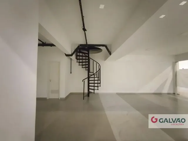 Loja para alugar, no bairro Centro em Curitiba