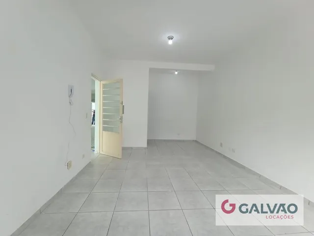 Loja para alugar, no bairro Boa Vista em Curitiba
