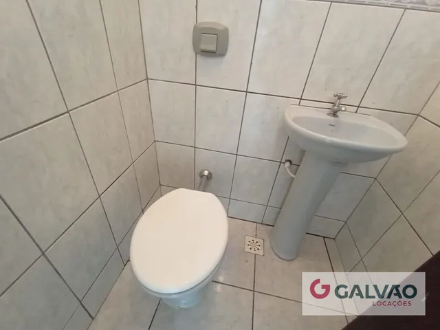 Loja para alugar, no bairro Boa Vista em Curitiba
