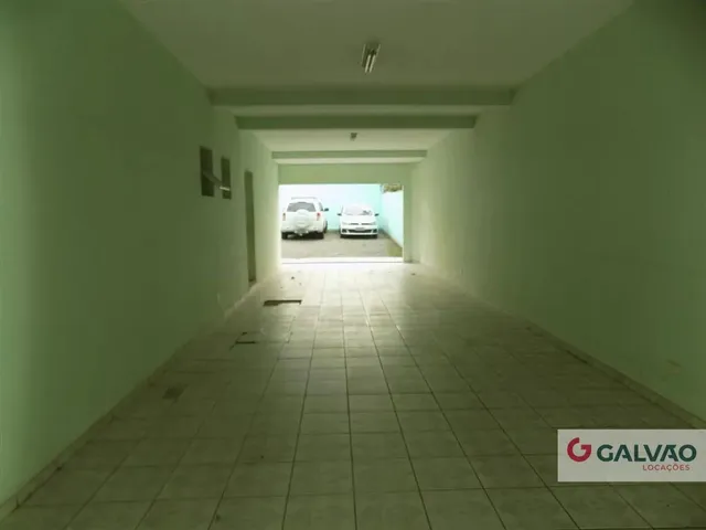Loja para alugar, no bairro Boa Vista em Curitiba