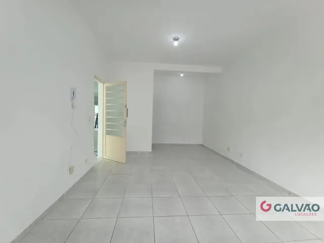 Loja para alugar, no bairro Boa Vista em Curitiba