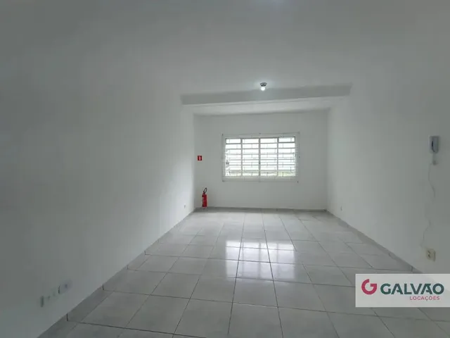 Loja para alugar, no bairro Boa Vista em Curitiba