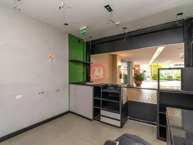 Loja com 26m², para alugar, no bairro Tristeza em Porto Alegre