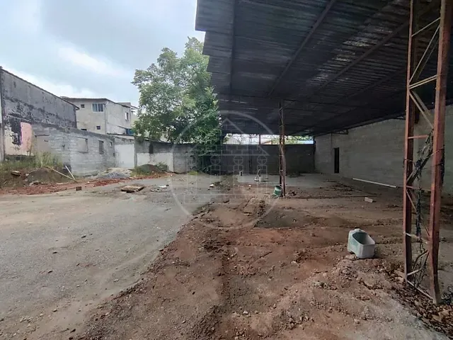 Loja com 833m², à venda ou para alugar, no bairro Rio Bonito em São Paulo