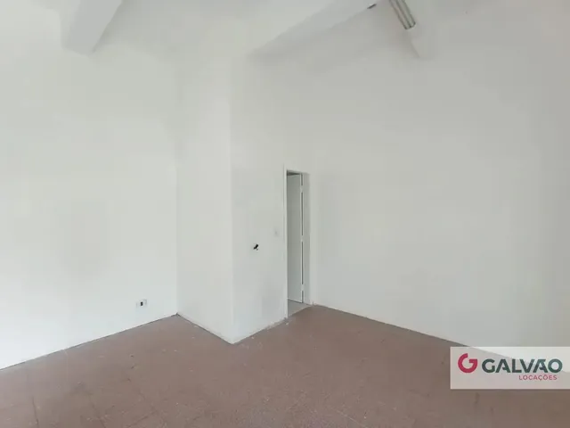Loja para alugar, no bairro Prado Velho em Curitiba