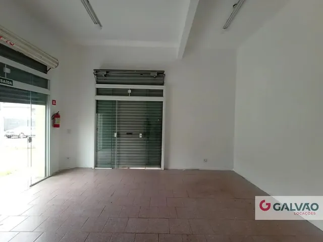 Loja para alugar, no bairro Prado Velho em Curitiba
