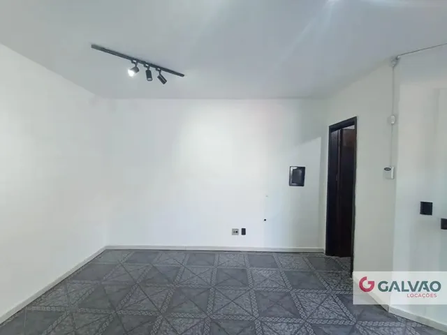 Loja para alugar, no bairro Centro em Curitiba