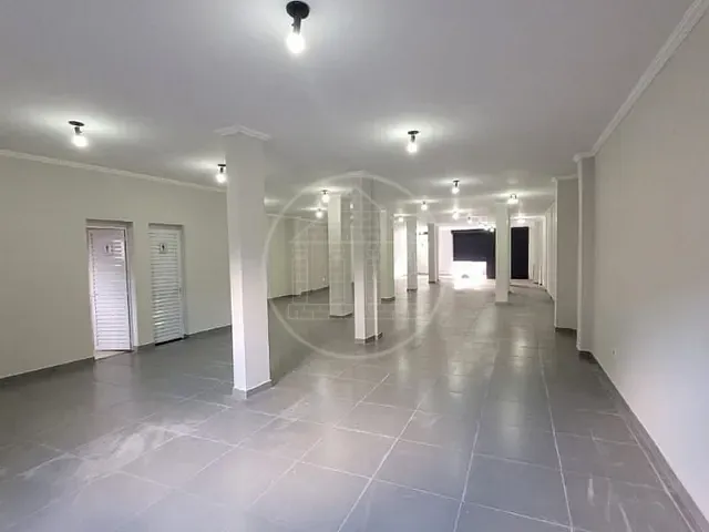 Loja com 250m², para alugar, no bairro Vila São José em São Paulo