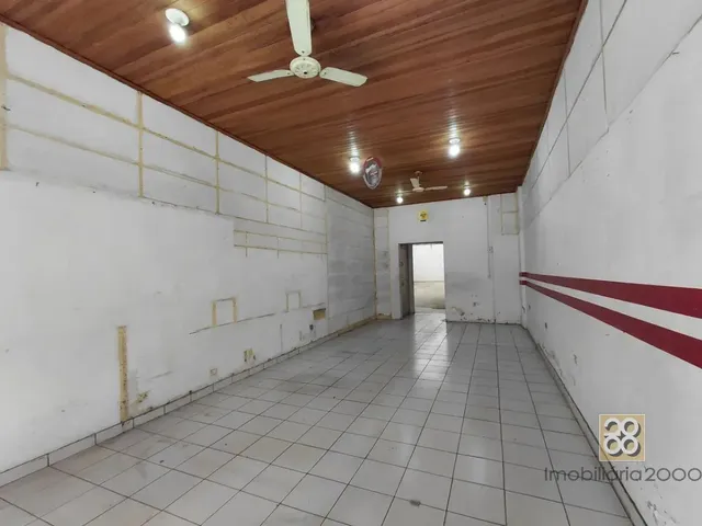 Loja para alugar, no bairro Centro em Curitiba