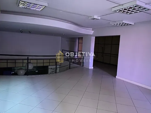 Loja para alugar, no bairro Boa Vista em Porto Alegre
