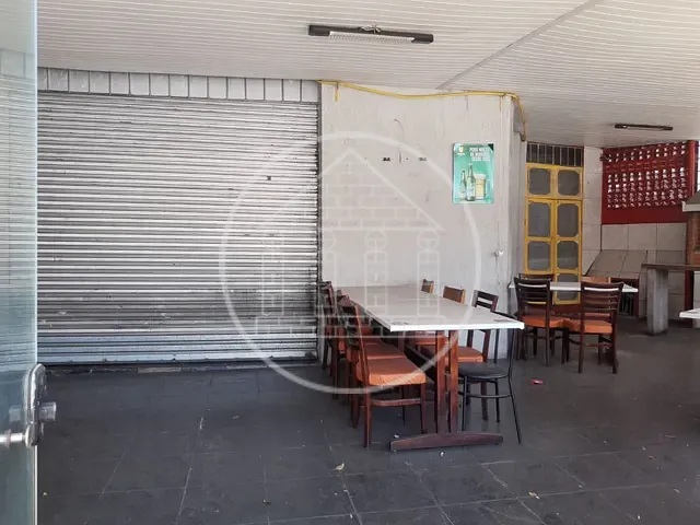 Loja com 180m², para alugar, no bairro Interlagos em São Paulo