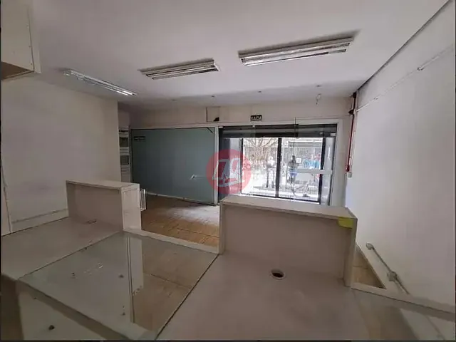 Loja com 159m², para alugar, no bairro Vila Assunção em Porto Alegre